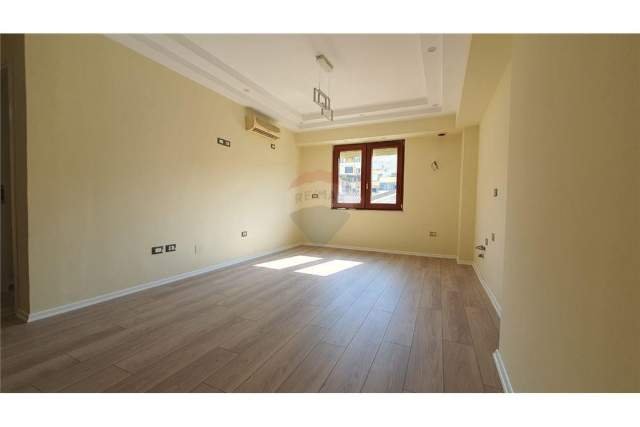 Tirane, shitet apartament 2+1+BLK Kati 4, 90 m² 180.000 Euro (myslym shyri)