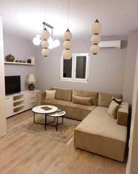 Tirane, shes apartament 1+1+BLK Kati 1, 122 m² 250.000 Euro (KOMUNA PARISIT)