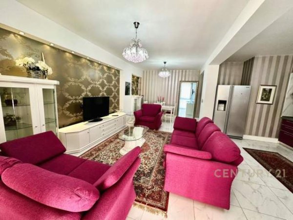 Tirane, jepet me qera apartament 3+1 Kati 7, 150 m² 1.500 Euro (Sami Frasheri)