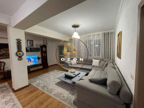 Tirane, shitet apartament 2+1+A+BLK Kati 1, 193 m² 200.000 Euro (SHKOLLA E BASHKUAR)