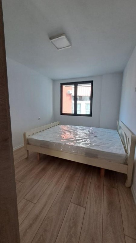 Tirane, shitet apartament duplex 2+1 Kati 0, 40 m² 57.000 Euro (Rruga e Dibres)