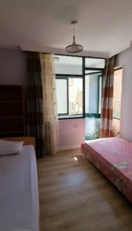 Tirane, shitet apartament 2+1 Kati 2, 100 m² 210.000 Euro (Bllok)