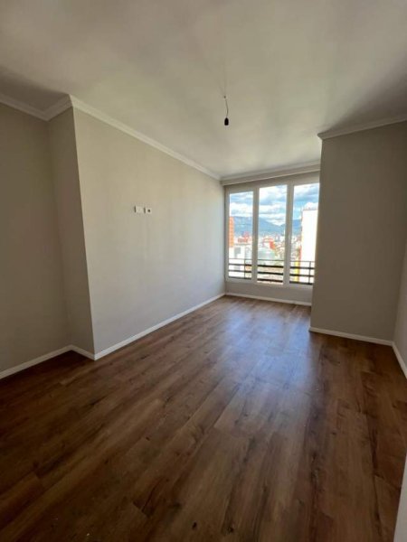 Tirane, shitet apartament 2+1 Kati 6, 100 m² 100.000 Euro (Yzberisht)