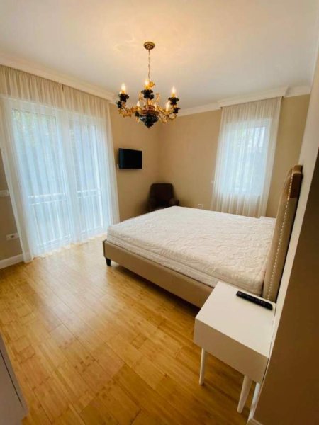 Tirane, shes apartament 3+1 140 m² Euro (TEG, Joy Residence)