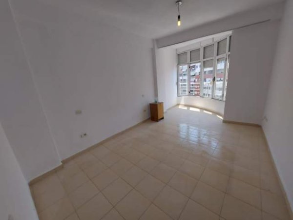 Tirane, shitet apartament 2+1+BLK Kati 7, 125 m² 118.000 Euro (MIKEL MARULI)