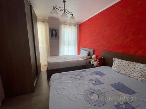 Tirane, shitet apartament Kati 6, 70 m² 80.000 Euro (Tirana, Albania)