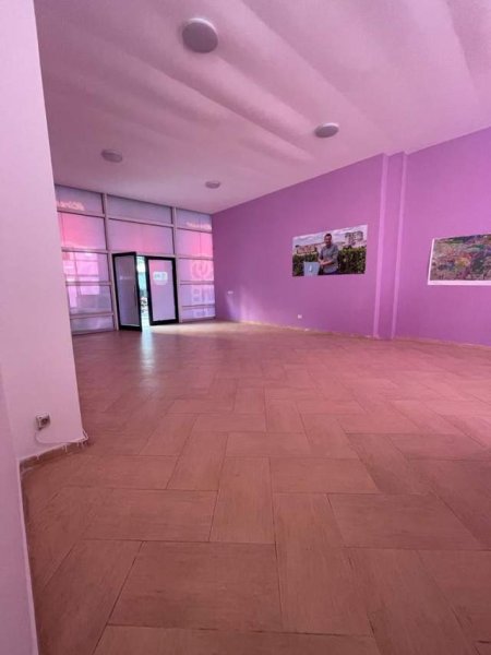 Tirane, shes dyqan Kati 0, 86 m² 115.000 Euro (Rruga Muhamet Deliu)