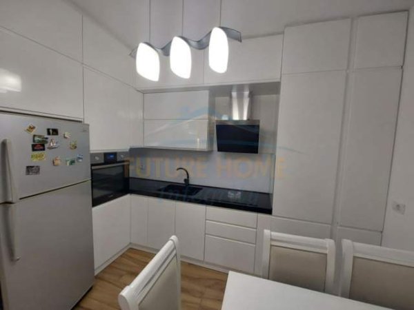 Tirane, shitet apartament Kati 1, 78 m² 103.000 Euro (Ali Demi)