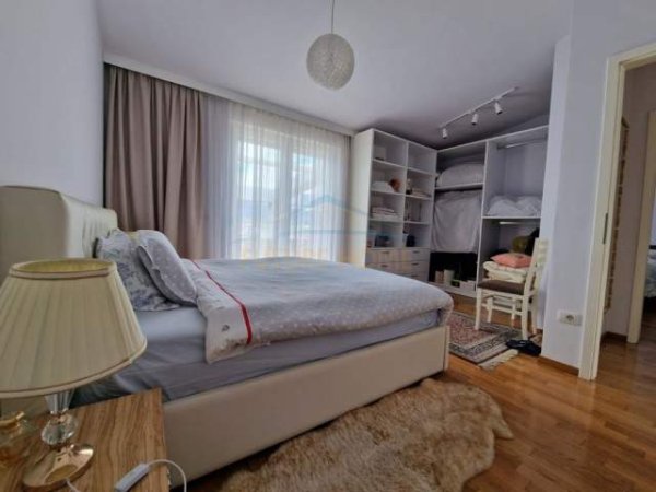 Tirane, jepet me qera apartament 2+1+A+BLK Kati 5, 140 m² 1.200 Euro (Rezidenca Touch of the Sun, Sauk)
