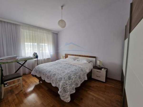 Tirane, jepet me qera apartament 2+1+A+BLK Kati 4, 180 m² 1.200 Euro (Sauk)