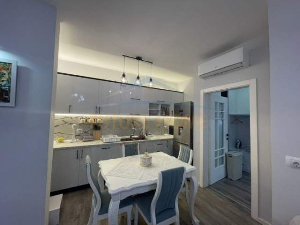 Tirane, jepet me qera apartament 2+1+BLK Kati 2, 80 m² 620 Euro (Stacioni i Trenit)