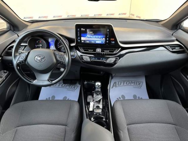 Tirane, shes xhip Toyota C-HR Viti 2018, 19.900 Euro