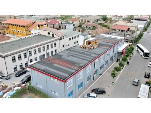 Kavaje, shitet ambjent biznesi 7.014 m² 4.200.000 Euro (Kavaje)