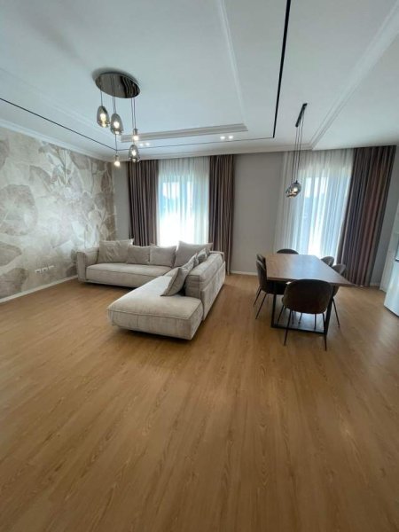 Tirane, jepet me qera apartament 2+1 Kati 1, 120 m² 1.200 Euro (Secret Garden Residence, prane Teg)