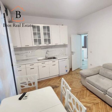 Tirane, shitet apartament 1+1+BLK 95.000 Euro