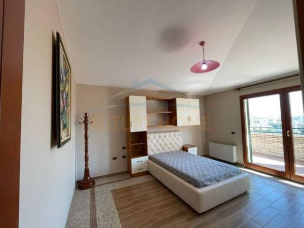 Tirane, shitet apartament 4+1 Kati 9, 253 m² 580.000 Euro (Air Albania Stadium)