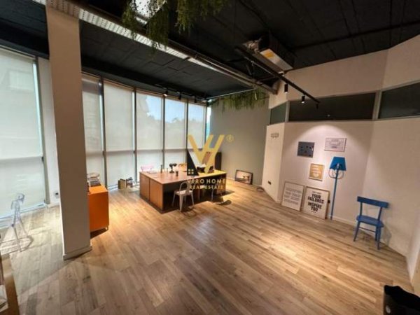 Tirane, jepet me qera zyre Kati 3, 54 m² 1.000 Euro (SAMI FRASHERI , NE BLLOK)