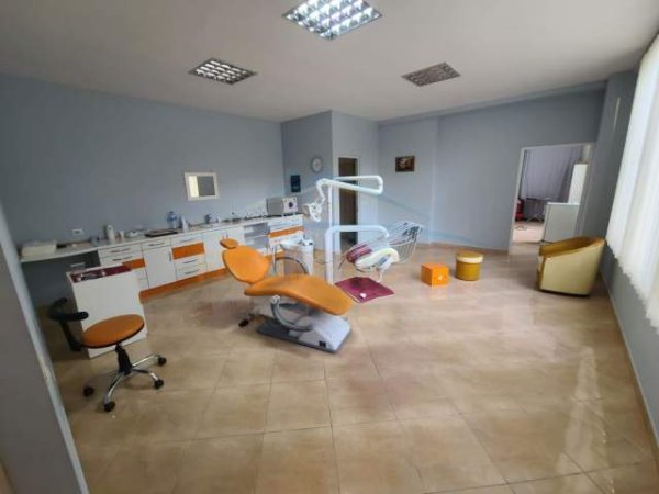 Tirane, shitet ambjent biznesi Kati 0, 84 m² 91000 Euro (Rruga e Thesarit)