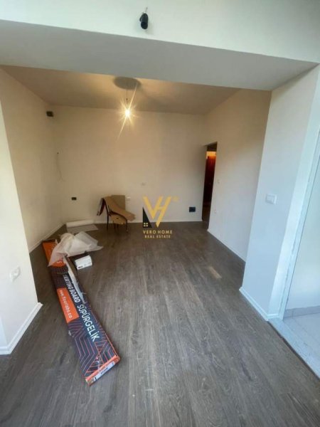 Tirane, shitet apartament 1+1 Kati 2, 39 m² 77.000 Euro (mine peza)
