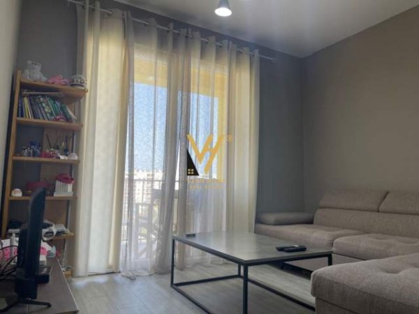 Tirane, shitet apartament 2+1 Kati 3, 104 m² 140.000 Euro (yzberisht)