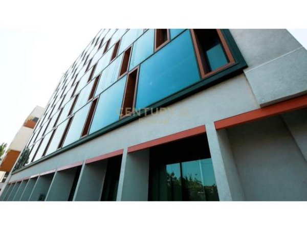 Tirane, shitet ambjent biznesi Kati 0, 6.122 m²  (Casa Italia Tirana, Albania)