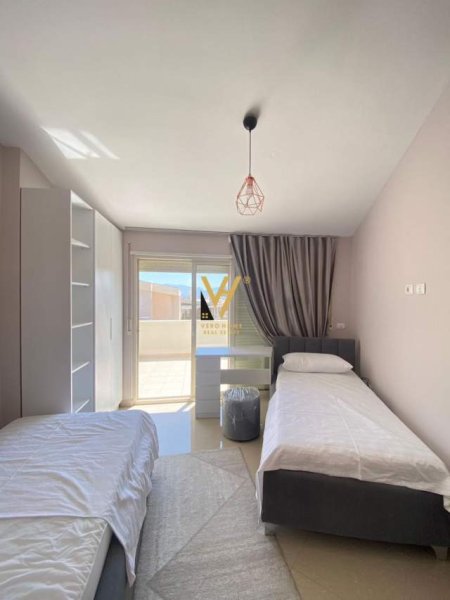 Tirane, jepet me qera apartament 2+1 Kati 4, 100 m² 750 Euro (kopshti zoologjk)