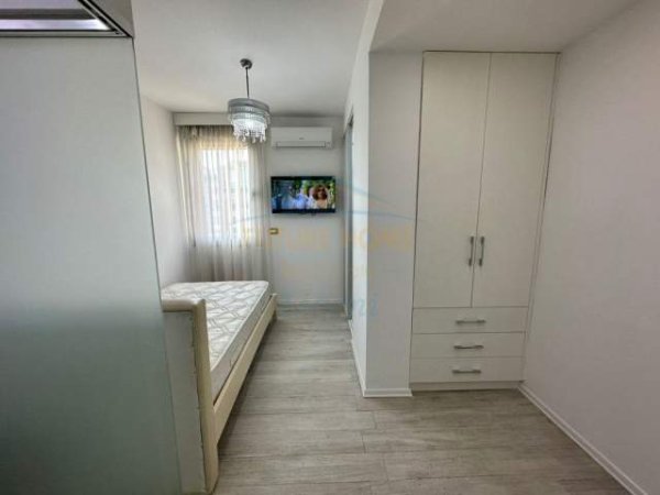 Tirane, jepet me qera apartament 3+1+BLK Kati 7, 150 m² 1.500 Euro (Nobis)