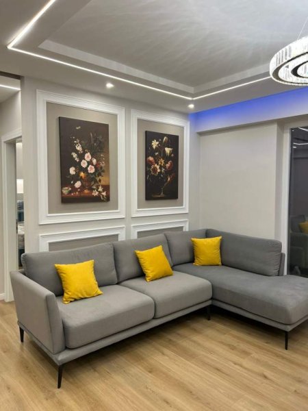 Tirane, shitet apartament 2+1 117 m² 220.000 Euro (Rr. Margarita TUTULANI)