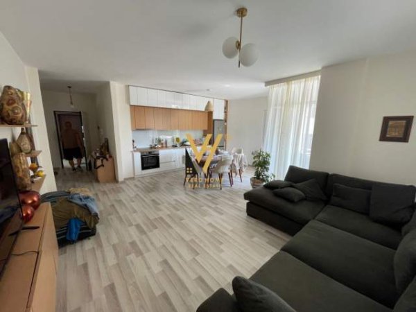 Tirane, shitet apartament 1+1 Kati 2, 83 m² 74.700 Euro (FRESKU)