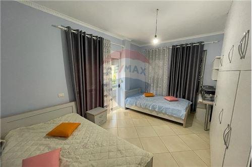 Tirane, shitet apartament 2+1+BLK Kati 2, 92 m² 140.000 Euro