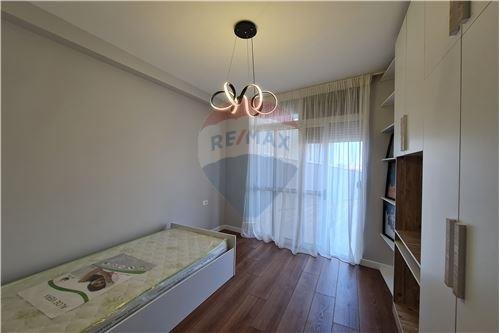 Tirane, shitet apartament 2+1+BLK Kati 4, 122 m² 190.000 Euro