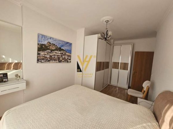 Tirane, jepet me qera apartament 2+1 Kati 7, 85 m² 450 Euro (unaza e re)
