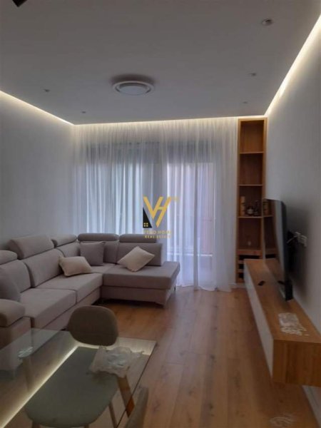 Tirane, shitet apartament 1+1 Kati 6, 72 m² 115.000 Euro (RRUGA 5 MAJ)