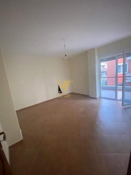 Tirane, shitet apartament 3+1 Kati 3, 140 m² 203.000 Euro (LIQENI I THATE)