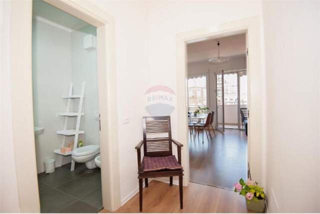 Tirane, shitet apartament 1+1 Kati 4, 74 m² 186.000 Euro (Pjeter Budi)