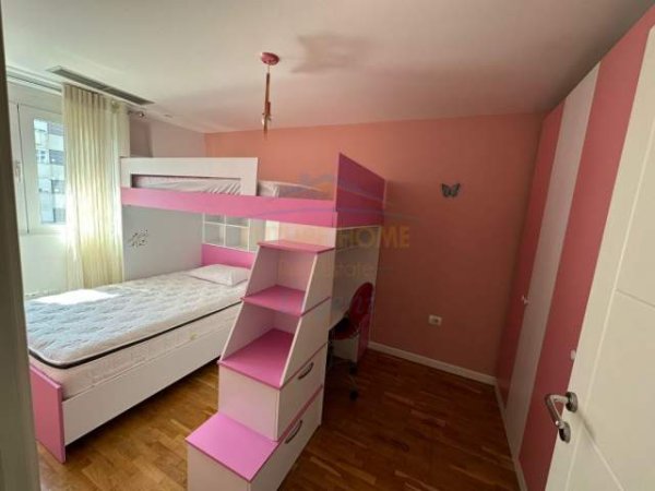 Tirane, jepet me qera apartament Kati 5, 120 m² 800 Euro (Kompleksi Kontakt, 21 dhjetori)