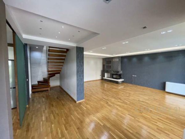 Tirane, jepet me qera apartament duplex 3+1 Kati 0, 178 m² 1.500 Euro
