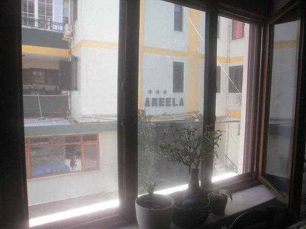 Tirane, shes apartament 1+1+A+BLK Kati 2, 99.900 Euro (Rr. Barrikadave)