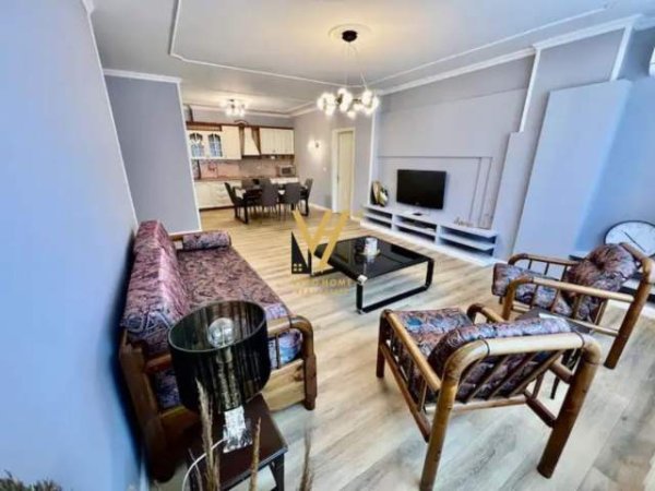 Tirane, jepet me qera apartament 2+1+BLK Kati 11, 120 m² 750 Euro (RRUGA FAIK KONICA)
