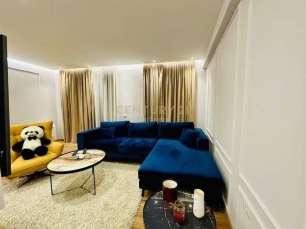 Tirane, jepet me qera apartament 1+1 Kati 6, 91 m² 800 Euro (21 Dhjetori)