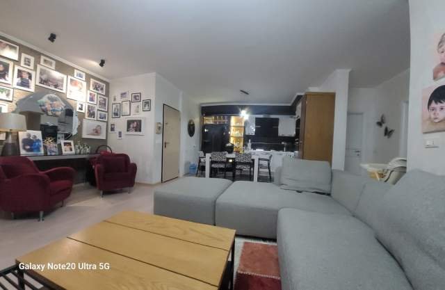 Tirane, jepet me qera apartament Kati 7, 100 m² 850 Euro (Perlat Rexhepi)