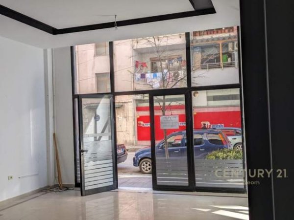 Tirane, shitet ambjent biznesi Kati 0, 52 m² 67.000 Euro (Yzberisht)