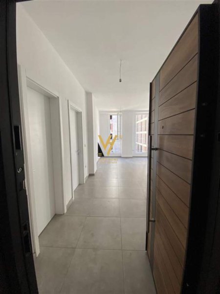 Tirane, jepet me qera apartament 1+1+BLK Kati 1, 70 m² 400 Euro (bulevardi i ri)