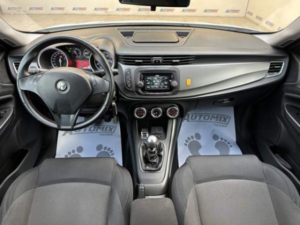 Tirane, shes makine Alfa Romeo GIULIETTA Viti 2014, 6.900 Euro