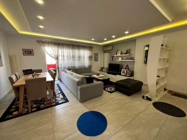 Tirane, shitet apartament 2+1+2, Kati 7, 124 m² 225.000 Euro Komuna e Parisit (Medar Shtylla)