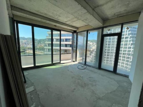 Tirane, shitet apartament Kati 0, 200 m² 560.000 Euro (Lake View Residence, Godina A)