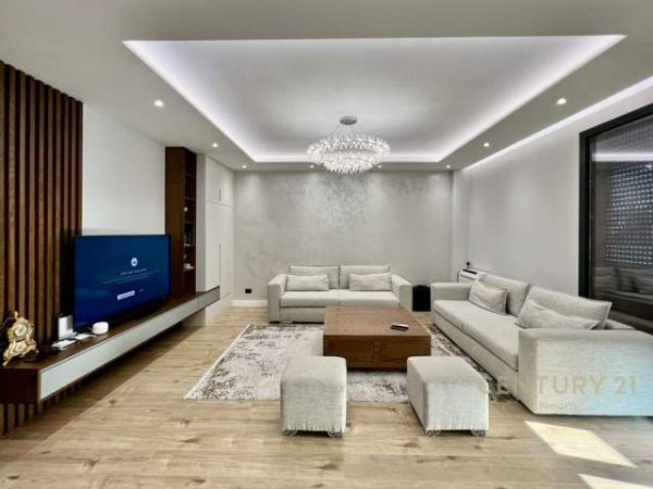 Tirane, shes apartament 3+1+2+2 POSTE PARKIMI+BLK 145 m² 416.000 Euro (Rezidenca Alisof, Qendra Tregtare TEG)