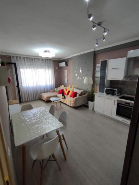Tirane, jepet me qera apartament 1+1+BLK Kati 4, 67 m² 430 Euro (ASTIRE)