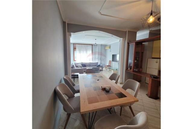 Tirane, shitet apartament 3+1 Kati 1, 138 m² 210.000 Euro (Rruga Haxhi Dalliu)