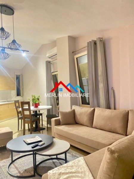 Tirane, jepet me qera apartament 2+1+A+BLK Kati 4, 112 m² 700 Euro (Liqeni Artificial)